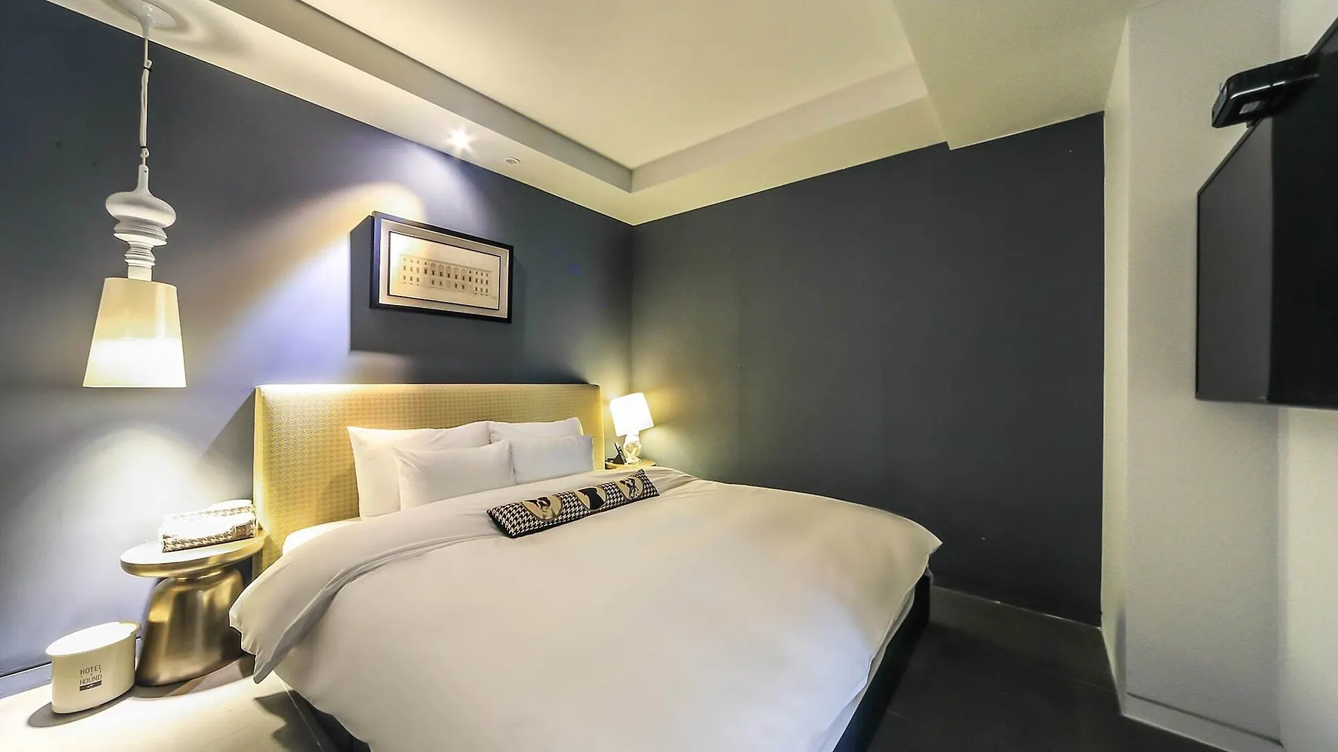 Hound Hotel Nampo Busan