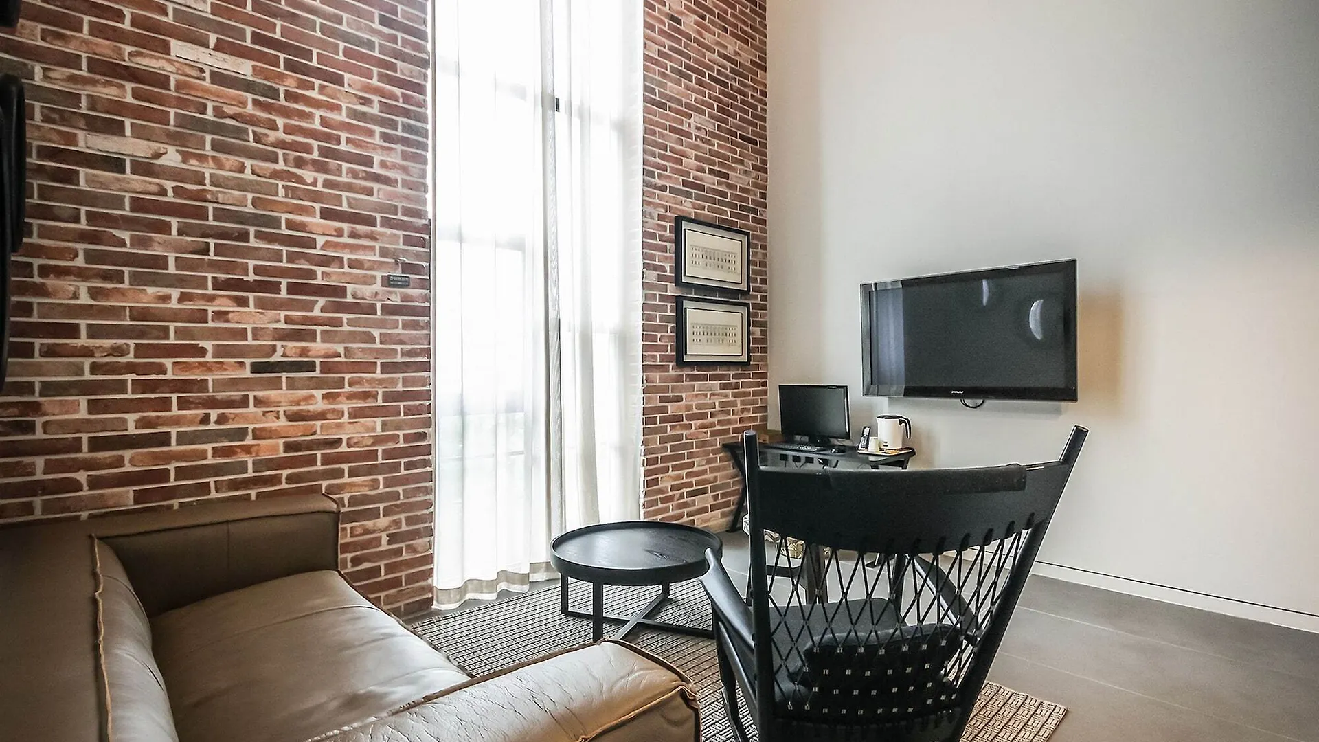 Hound Hotel Nampo Busan South Korea