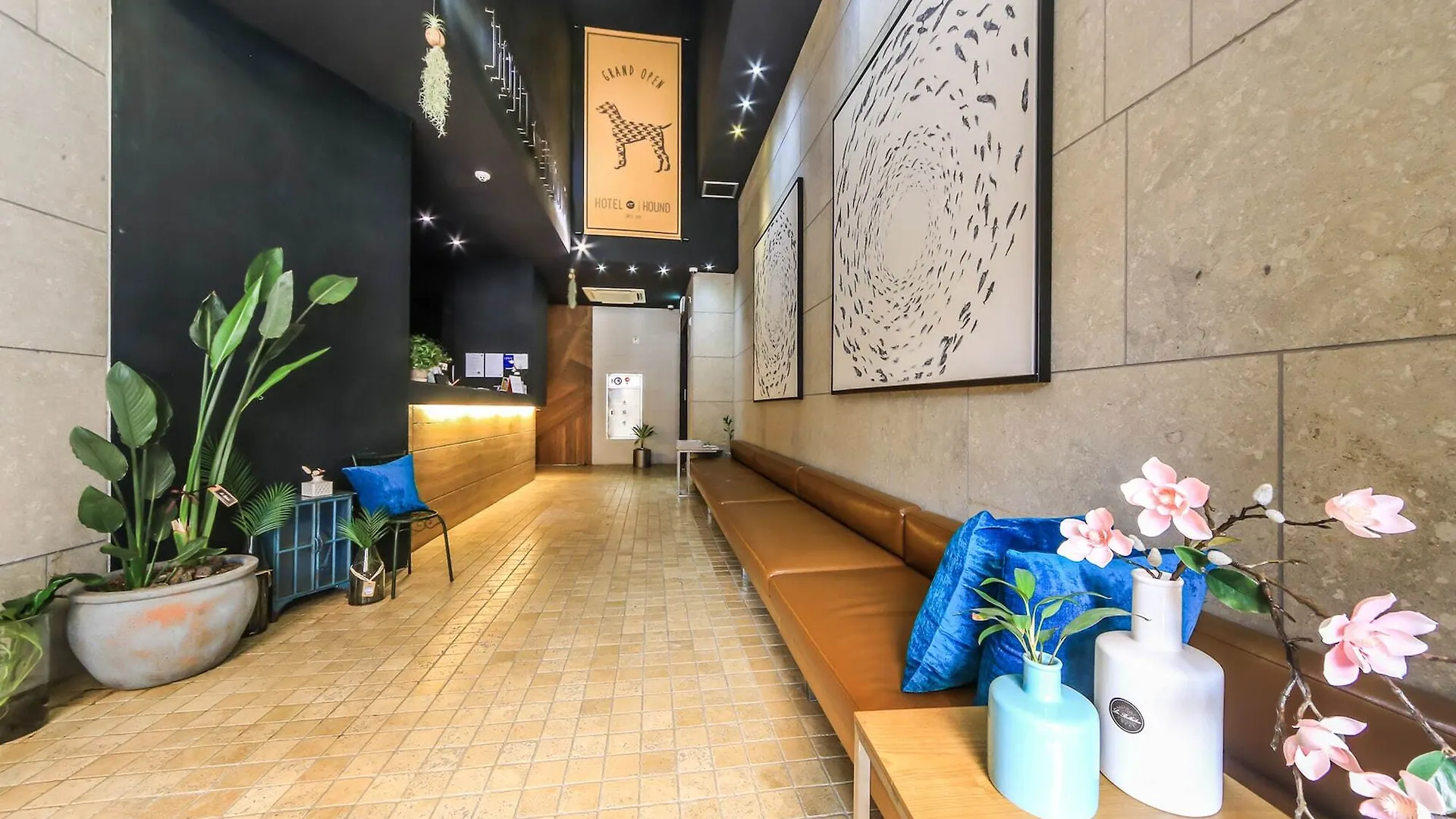 **  Hound Hotel Nampo Busan South Korea