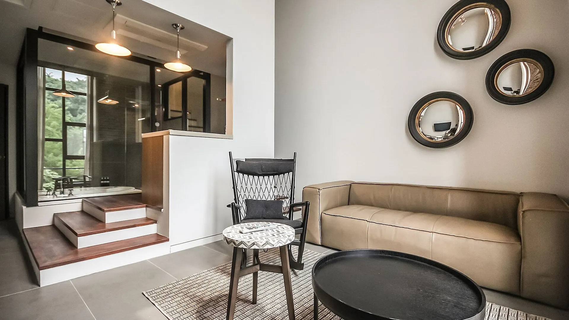 Hound Hotel Nampo Busan