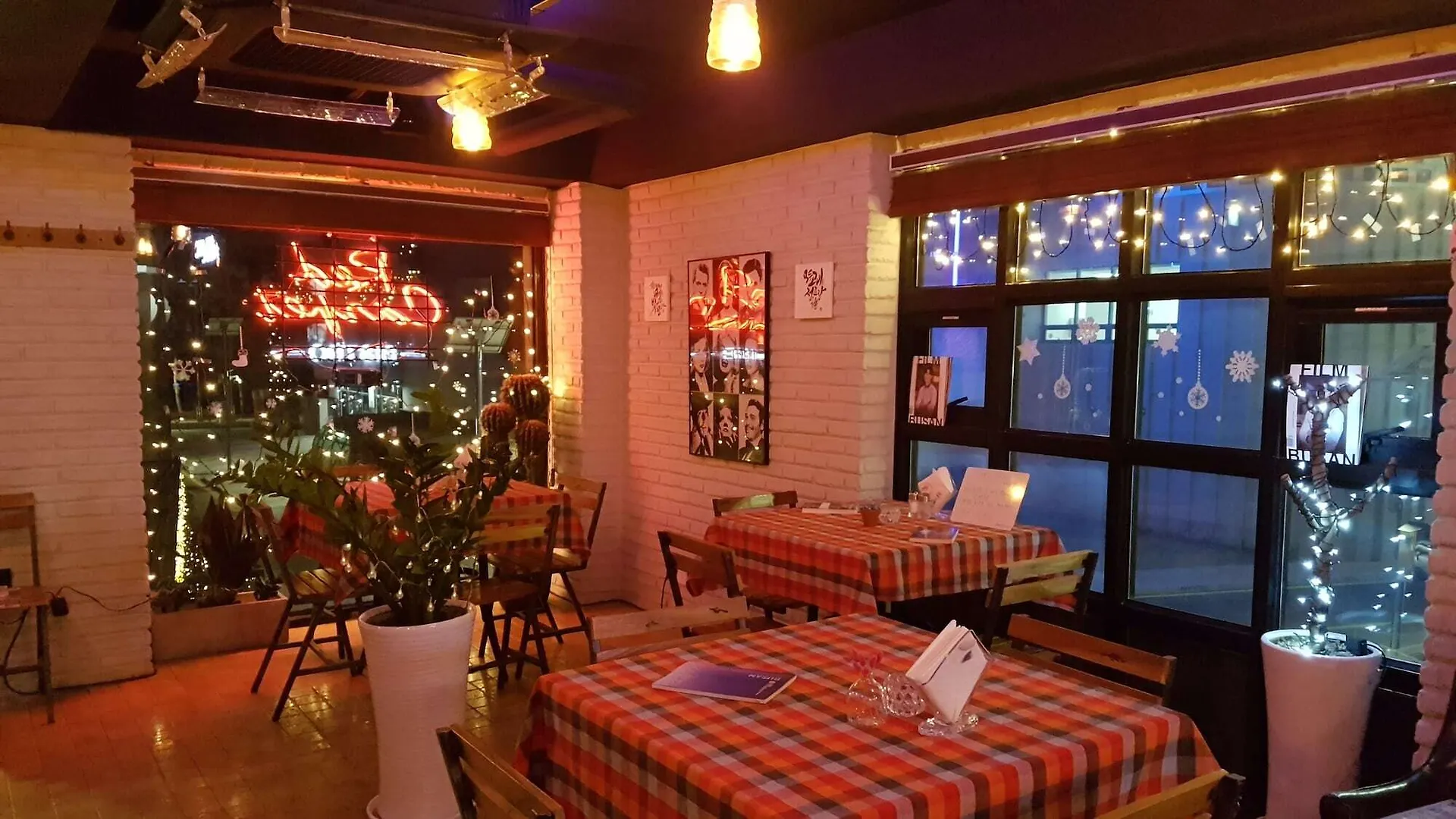 Hound Hotel Nampo Busan